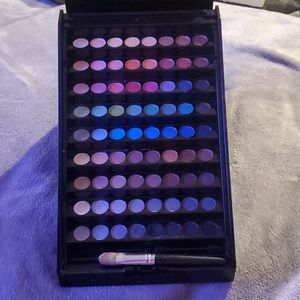 Wet n wild eye shadow kit